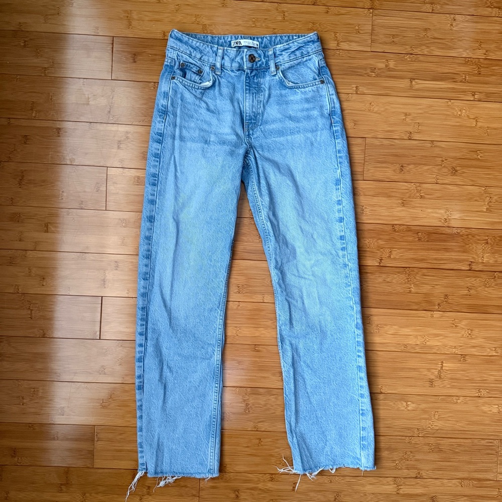 Zara Preowned Mid-Rise Straight Leg Jeans
